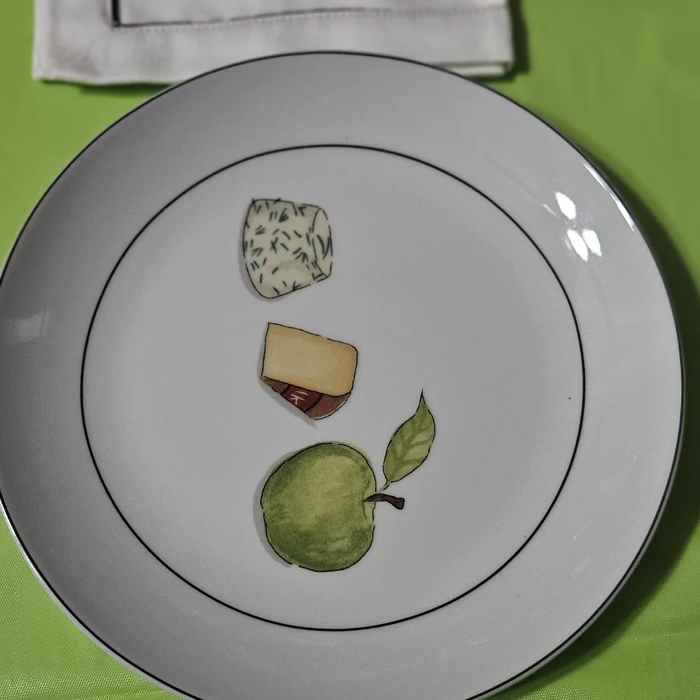 Crate&Barrel White Cocktail Napkin